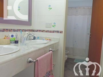 Venta - Casa -  Hermosa - Lanús Este
