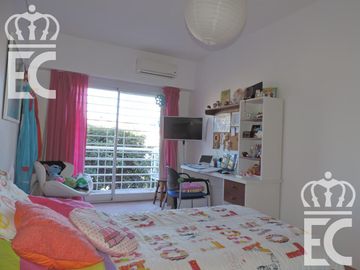 Venta - Casa -  Hermosa - Lanús Este