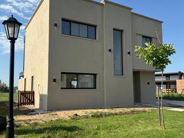Venta casa Barrio San Pablo Pilar