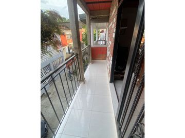 VENTA DE CASA 3 PISOS EN VILLA DEL PRADO CW 8199948 YMQ