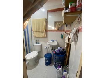 VENTA DE CASA 3 PISOS EN VILLA DEL PRADO CW 8199948 YMQ