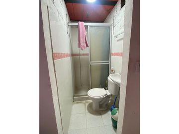VENTA DE CASA 3 PISOS EN VILLA DEL PRADO CW 8199948 YMQ