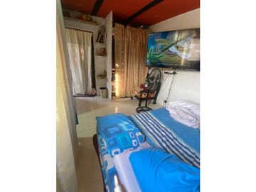 VENTA DE CASA 3 PISOS EN VILLA DEL PRADO CW 8199948 YMQ