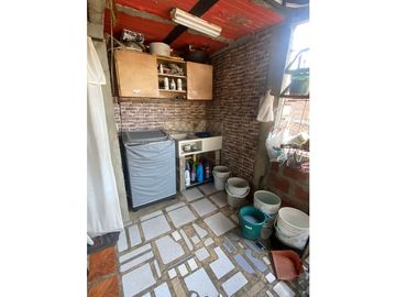 VENTA DE CASA 3 PISOS EN VILLA DEL PRADO CW 8199948 YMQ