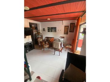 VENTA DE CASA 3 PISOS EN VILLA DEL PRADO CW 8199948 YMQ