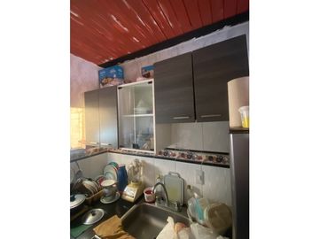 VENTA DE CASA 3 PISOS EN VILLA DEL PRADO CW 8199948 YMQ