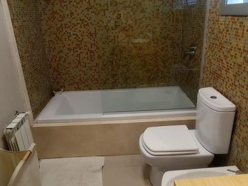 Departamento en venta en Vilanova , villa belgrano, 2 dormitorios , tres baños , 2 cocheras