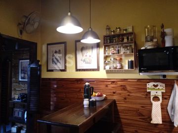 Amplia casa 7 ambientes - barrio parque san andrés