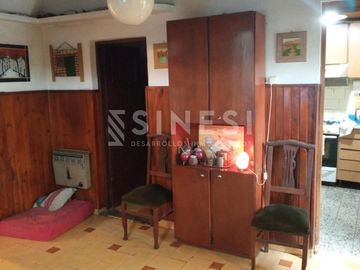 Amplia casa 7 ambientes - barrio parque san andrés