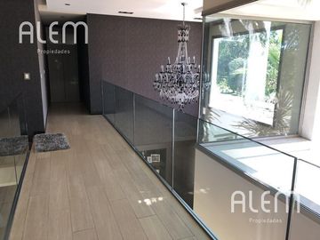 Casa en venta en St. Thomas Canning | Triple lote