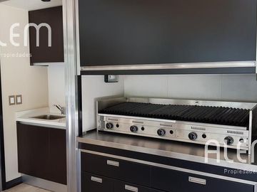 Casa en venta en St. Thomas Canning | Triple lote