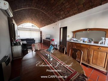 Venta de casa 4 ambientes