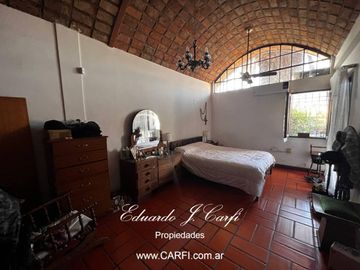Venta de casa 4 ambientes