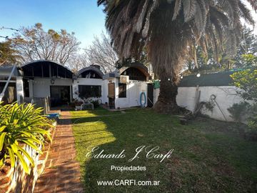 Venta de casa 4 ambientes