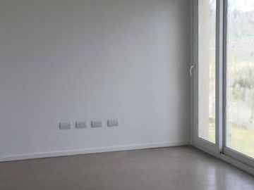 Casa de 6 amb en venta a la laguna en El Cantón