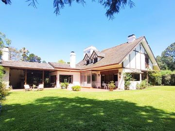 Casa - Country Carlos Pellegrini