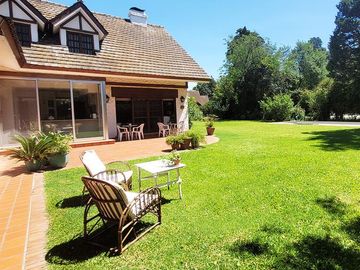 Casa - Country Carlos Pellegrini