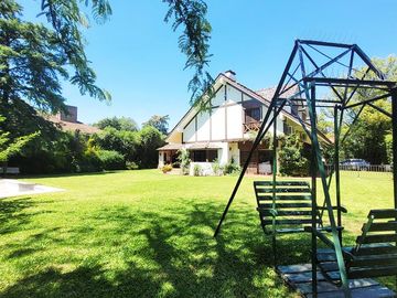 Casa - Country Carlos Pellegrini
