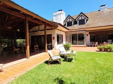 Casa - Country Carlos Pellegrini