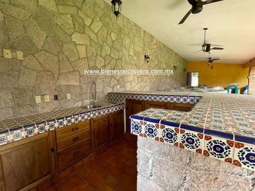 CASA EN VENTA EN GRANJAS RESIDENCIALES EN TEQUISQUIPAN. Pili