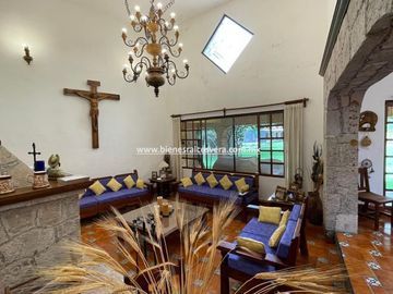 CASA EN VENTA EN GRANJAS RESIDENCIALES EN TEQUISQUIPAN. Pili
