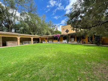 CASA EN VENTA EN GRANJAS RESIDENCIALES EN TEQUISQUIPAN. Pili