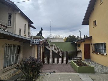 Casa más 8 departamentos Bo. Belgrano - Bariloche