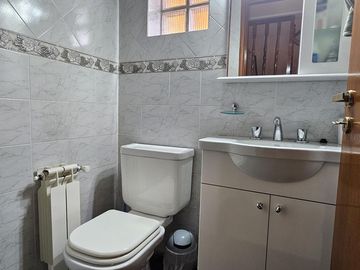 Casa más 8 departamentos Bo. Belgrano - Bariloche