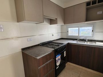 DEPARTAMENTO 2 AMBIENTES EN CASEROS