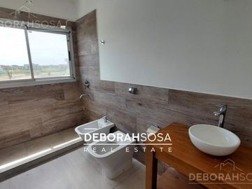 Casa en  Venta Puertos del Lago-escobar-5 ambientes-Maschwitz-Escobar