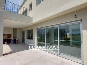 Casa en  Venta Puertos del Lago-escobar-5 ambientes-Maschwitz-Escobar
