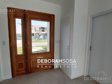 Casa en  Venta Puertos del Lago-escobar-5 ambientes-Maschwitz-Escobar