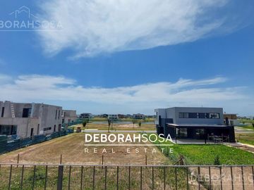 Casa en  Venta Puertos del Lago-escobar-5 ambientes-Maschwitz-Escobar