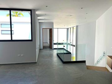 Casa en Fraccionamiento en Lomas de Cuernavaca, Temixco, Morelos CAEN-1082-Fr*