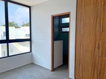 Casa en Fraccionamiento en Lomas de Cuernavaca, Temixco, Morelos CAEN-1082-Fr*