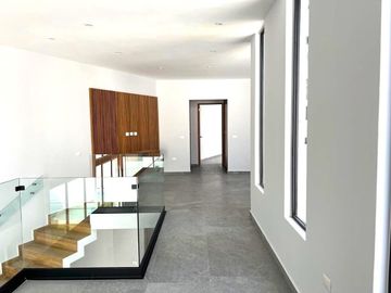 Casa en Fraccionamiento en Lomas de Cuernavaca, Temixco, Morelos CAEN-1082-Fr*