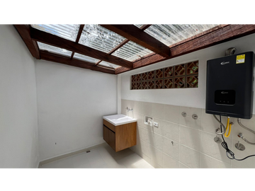 Alquiler de casa campestre 4 habitaciones en Llanogrande Rionegro