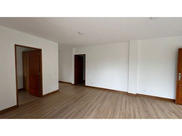 Alquiler de casa campestre 4 habitaciones en Llanogrande Rionegro