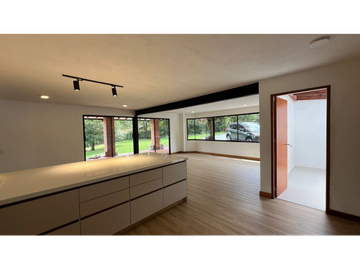 Alquiler de casa campestre 4 habitaciones en Llanogrande Rionegro