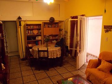 PH en venta - 3 Dormitorios 1 Baño - 230Mts2 - General San Martín