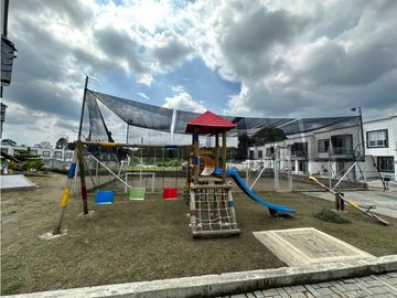 CASA PARA LA VENTA SECTOR AVENIDA CENTENARIO NORTE
