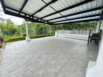CASA PARA LA VENTA SECTOR AVENIDA CENTENARIO NORTE