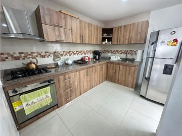 CASA PARA LA VENTA SECTOR AVENIDA CENTENARIO NORTE