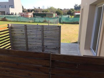 Casa en venta en barrio cerrado El Canton
