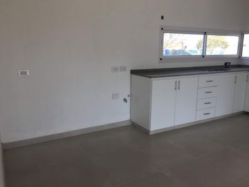 Casa en venta en barrio cerrado El Canton