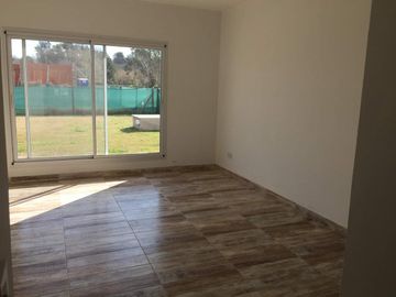 Casa en venta en barrio cerrado El Canton