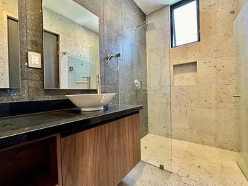 Residencia de Autor en Zibatá, 4 Recámaras, 4.5 Baños, Roof Garden, Luxury