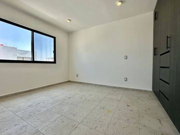 Residencia de Autor en Zibatá, 4 Recámaras, 4.5 Baños, Roof Garden, Luxury