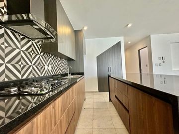 Residencia de Autor en Zibatá, 4 Recámaras, 4.5 Baños, Roof Garden, Luxury