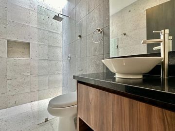 Residencia de Autor en Zibatá, 4 Recámaras, 4.5 Baños, Roof Garden, Luxury